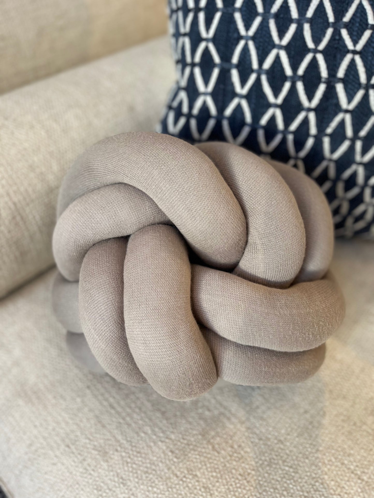 Knot Pillow