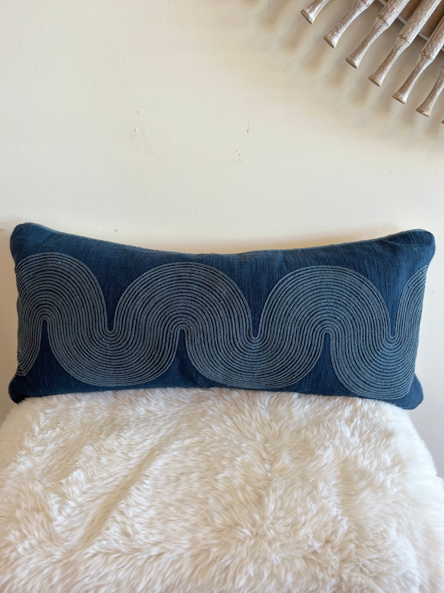 Wave Lumbar Pillow